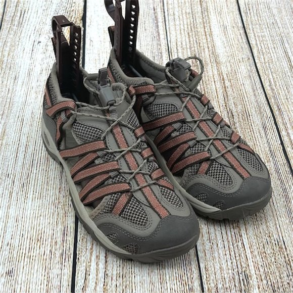 Chaco‎ 2 DIFFERENT SIZES Women’s 6.5 (RT) 6 (LEFT) Bungee Hiking Water Sandals - Picture 1 of 9
